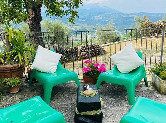 Flara Bed & Breakfast 3*