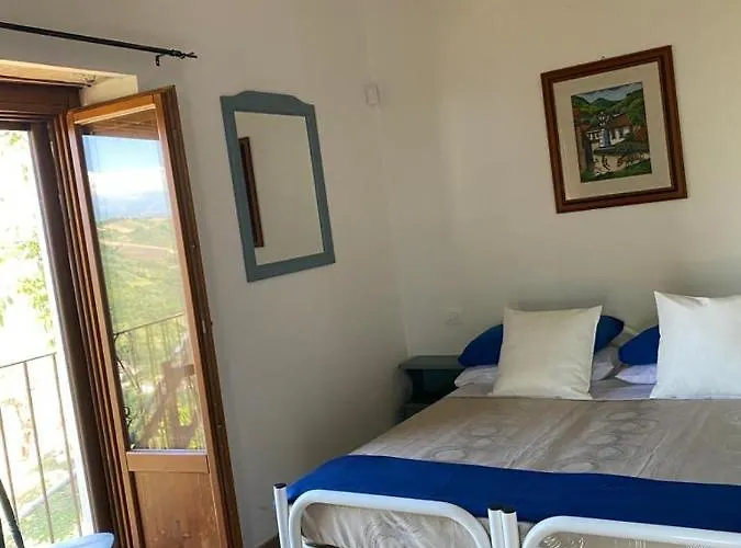 Flara Bed & Breakfast